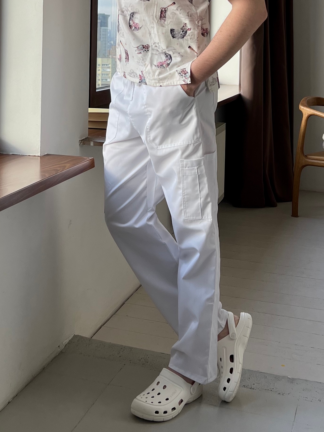 Мужские плотные медицинские брюки 20-09 белые
