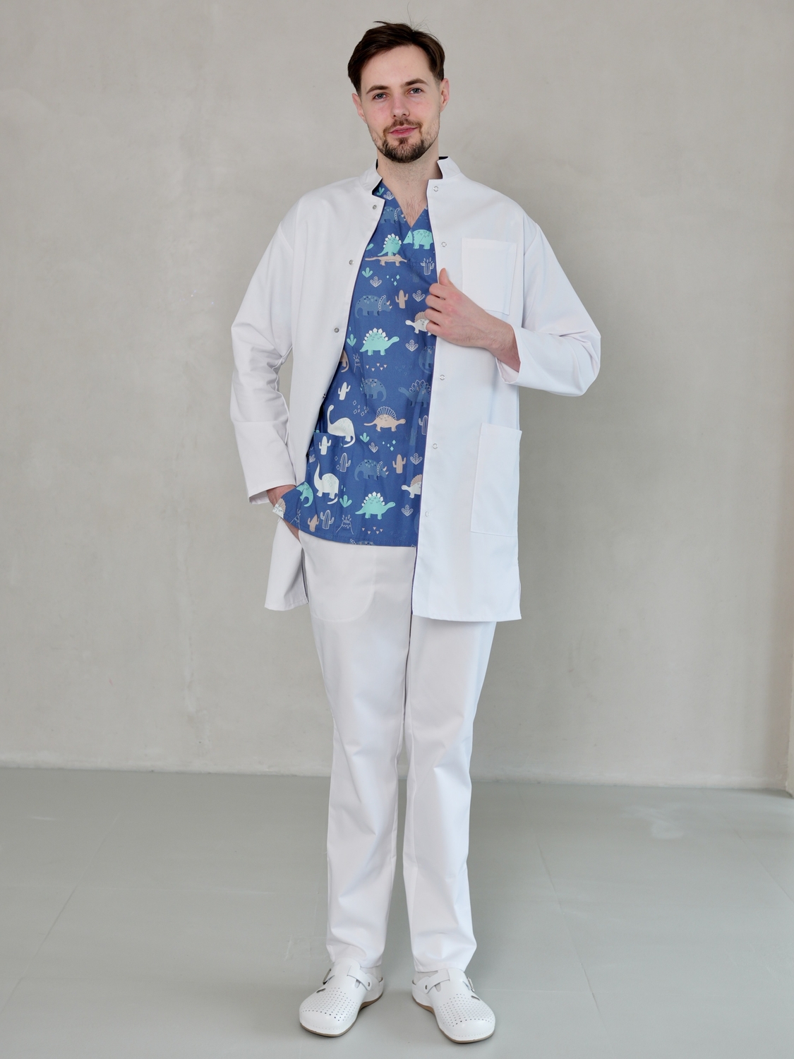 Медичний халат чоловічий білий з фіолетовим оздобленням 10-08