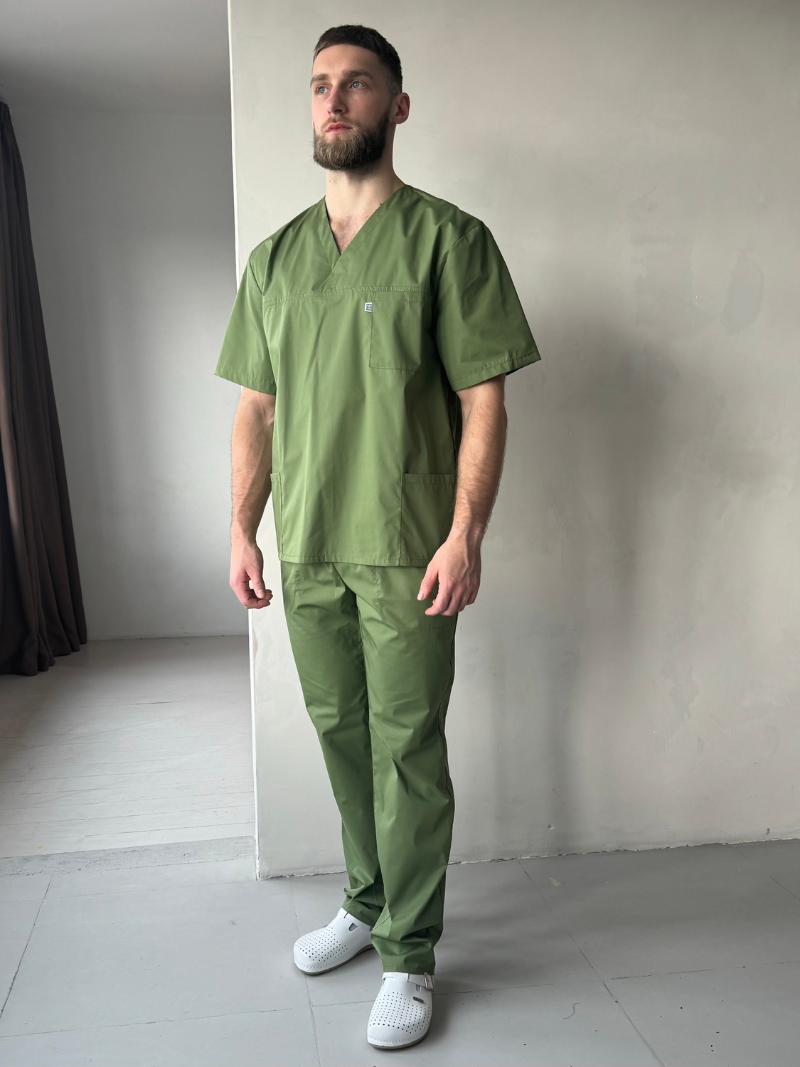 Мужской хирургический костюм 19-06 фисташка с эластаном