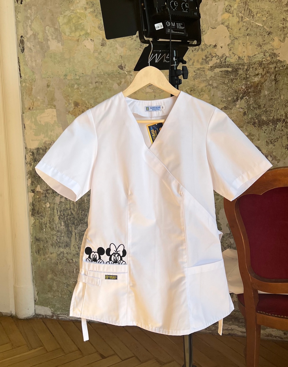 Медицинская куртка арт14-01 с вышивкой ''Mickey mouse ''