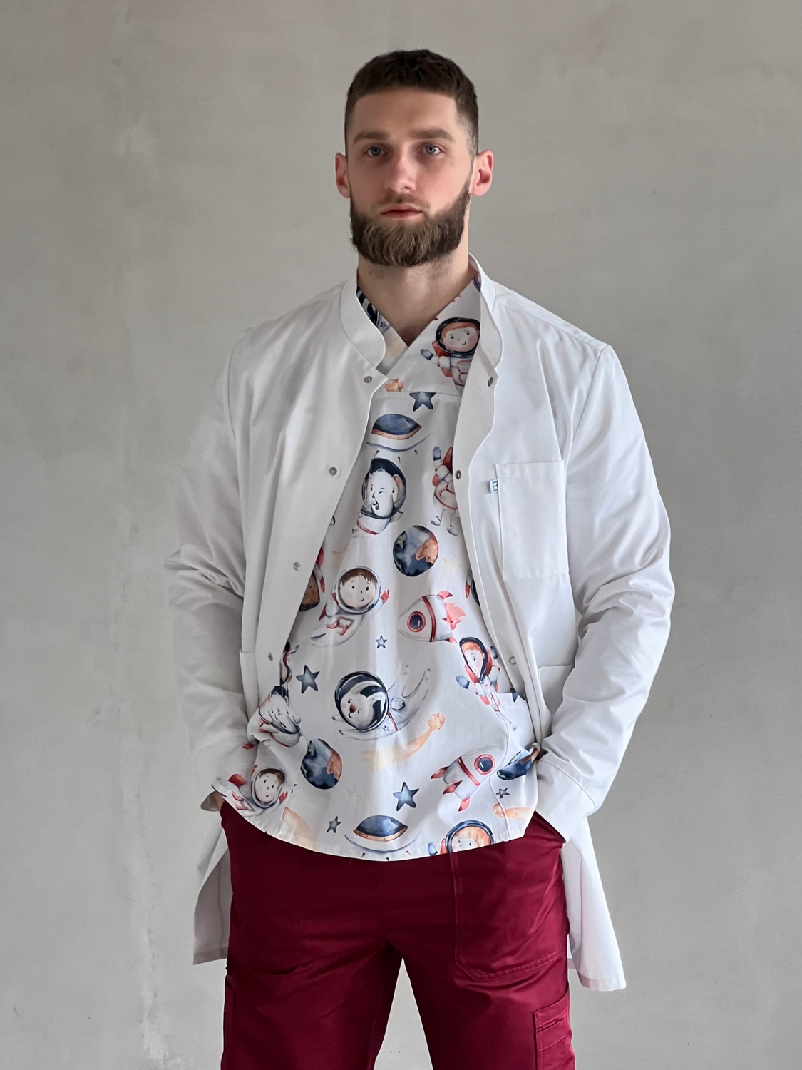 Куртка мужская хирургическая с принтом Астронавты белые