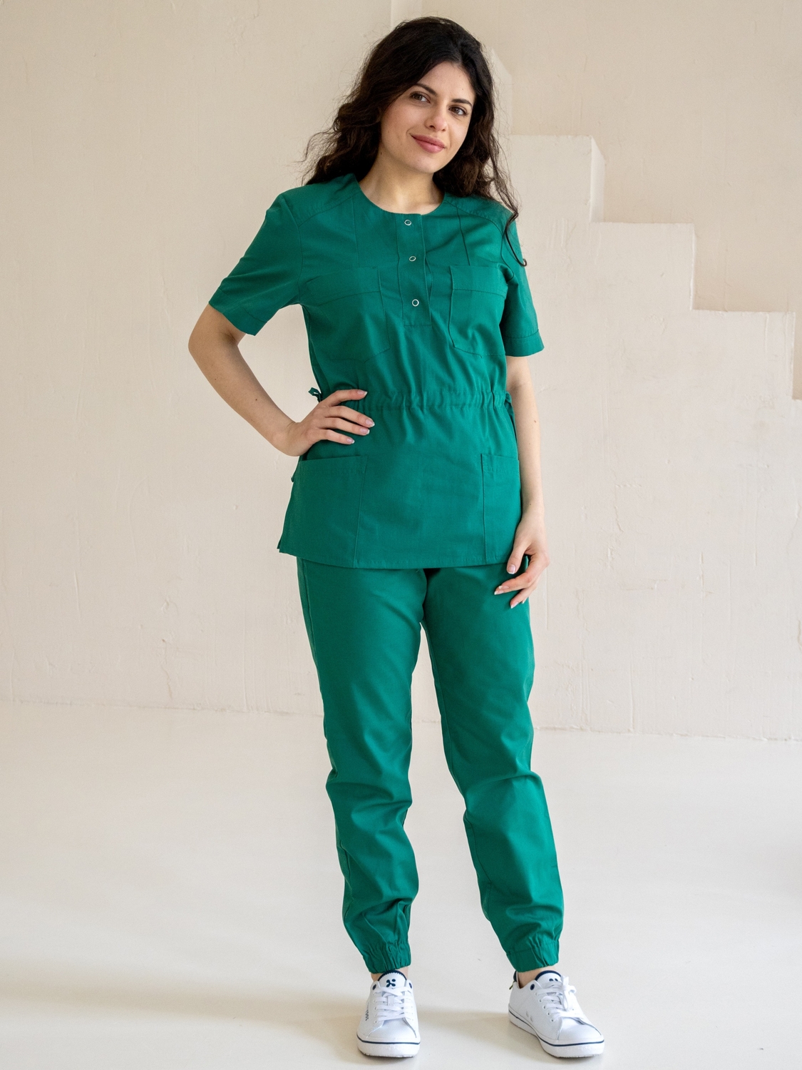 Женский медицинский костюм тёмно-зелёный на завязках 19-09