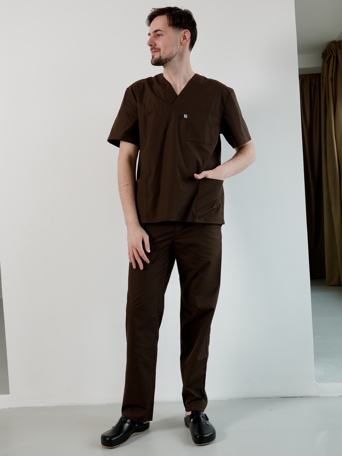 Чоловічий хірургічний костюм 13-06 коричневий