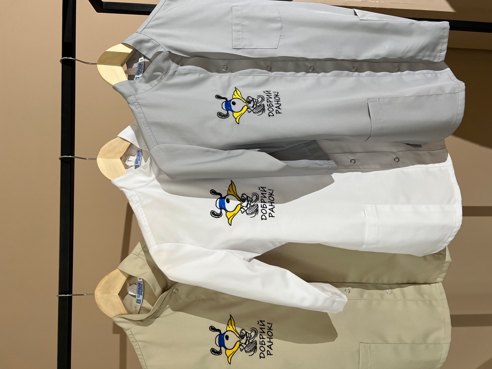 Медична куртка арт.17-02 сірого кольору, з вишивкою "Snoopy"