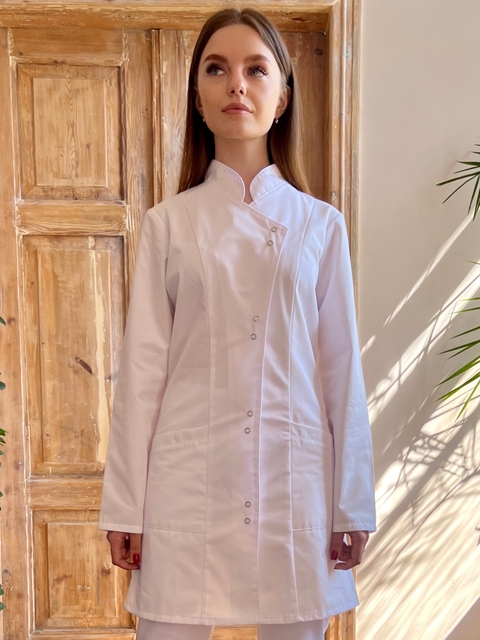 Медичний халат жіночий з довгим рукавом білий 11-08