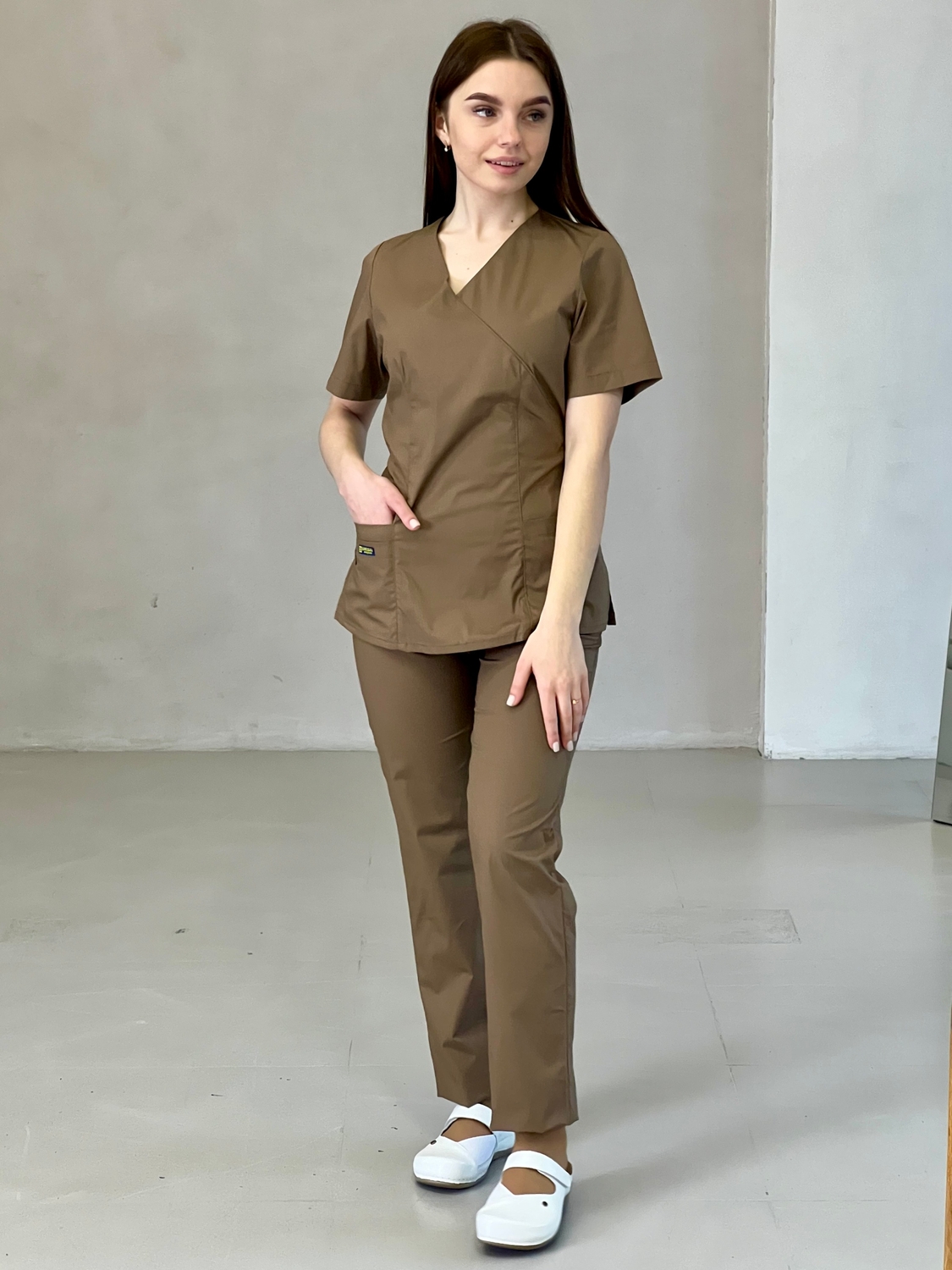 Медичний костюм жіночий з еластаном какао 14-01