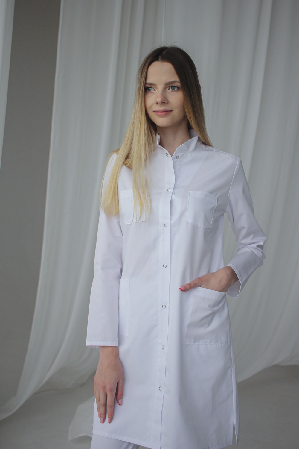 Жіночий халат медичний 17-02 білий